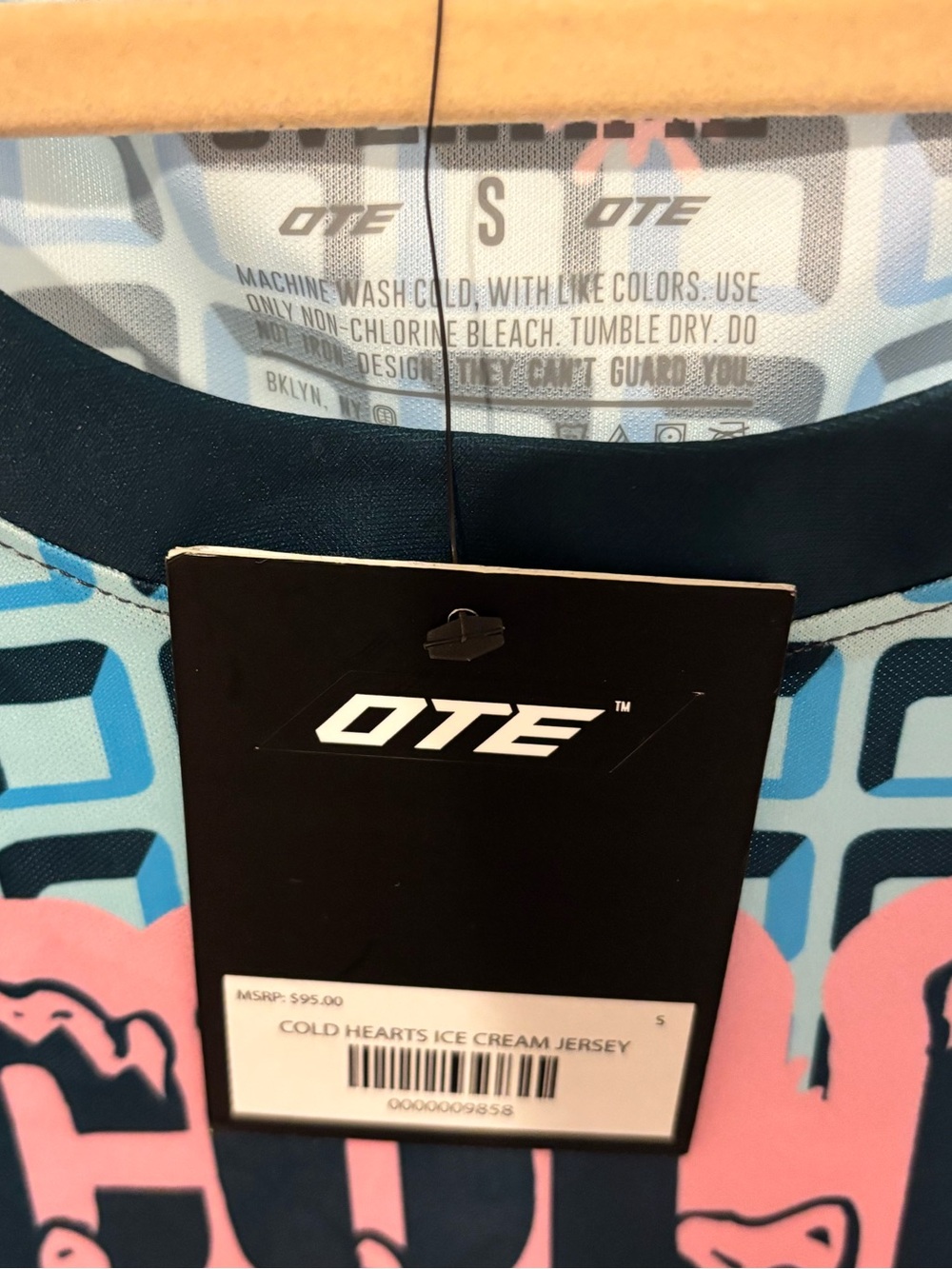 Overtime Graphic Basketball Jersey - Picture 4 of 6